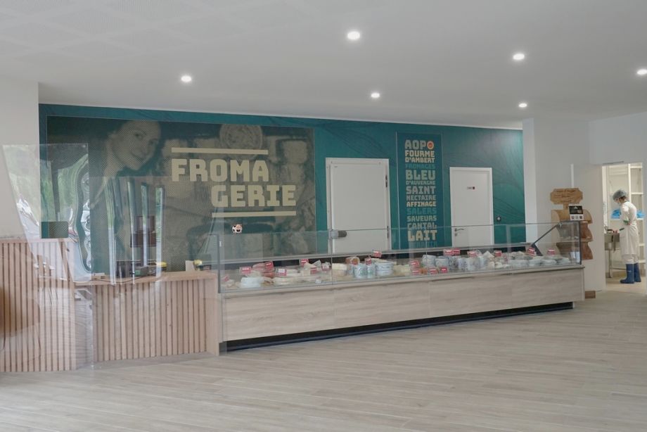 Les photos d’un showroom de fromagerie par Jean-Pierre Agneray