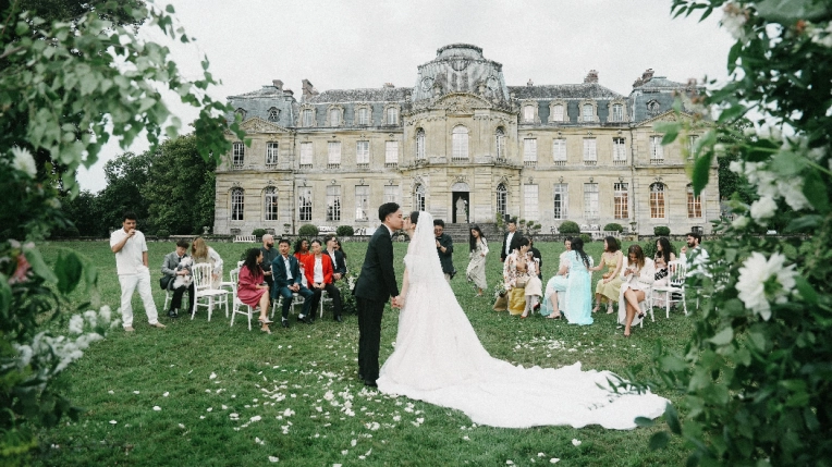 Photography, Photo retouching, Weddings, Couples / Engagement, Artistic, Traditional