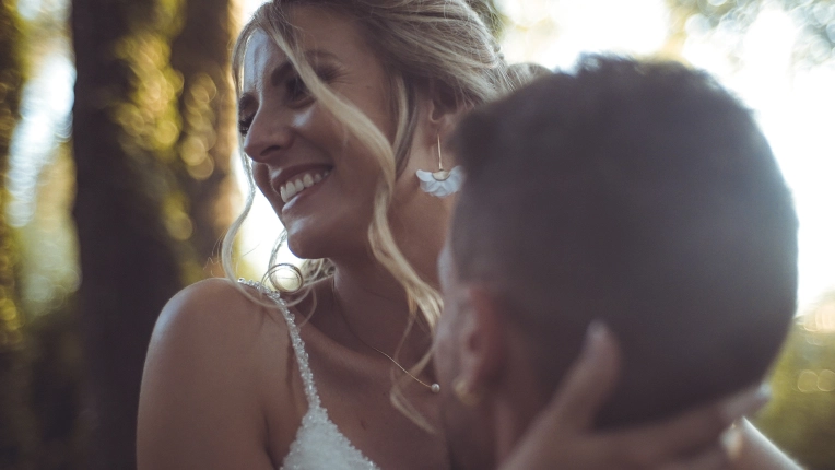 Photographie, Retouche photo, Vidéo et montage, Motion design, Drone, Mariage, Evènement, Artistique, Traditionnel, Vintage, Lifestyle
