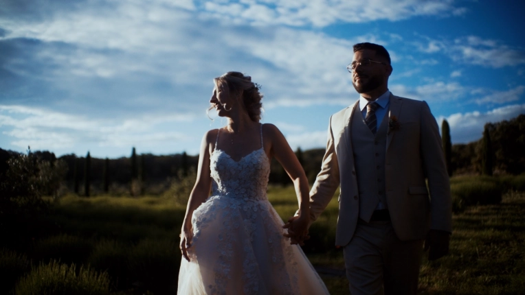 Photographie, Retouche photo, Vidéo et montage, Motion design, Drone, Mariage, Evènement, Artistique, Traditionnel, Vintage, Lifestyle