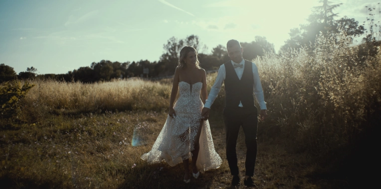 Photographie, Retouche photo, Vidéo et montage, Motion design, Drone, Mariage, Evènement, Artistique, Traditionnel, Vintage, Lifestyle
