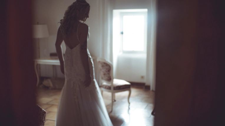 Photographie, Retouche photo, Vidéo et montage, Motion design, Drone, Mariage, Evènement, Artistique, Traditionnel, Vintage, Lifestyle