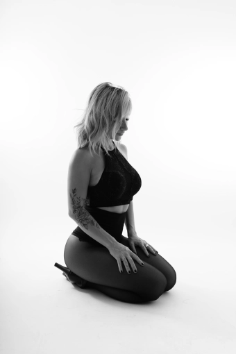 Photography, Portraits, Fashion / Model Portfolio, Phototherapy, Artistic