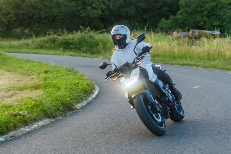 Photographie, Vidéo et montage, Drone, Photo produit, Portrait, Sport, Auto / Moto, Traditionnel, Lifestyle
