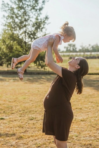 Photography, Maternity, Families, Couples / Engagement, Baby shower, Traditional, Lifestyle