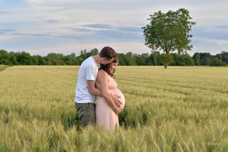 Photography, Maternity, Couples / Engagement, Traditional, Lifestyle