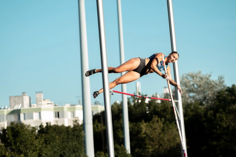 Photography, Photo retouching, Sports, Traditional