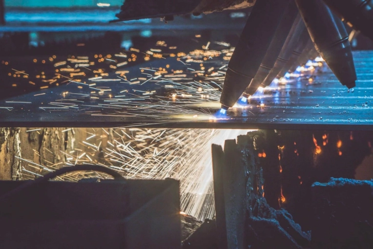 Photographie, Retouche photo, Vidéo et montage, Industrielle, Traditionnel