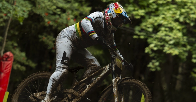 Photography, Photo retouching, Sports, Traditional