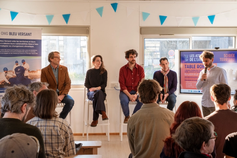 Photography, Conference / Trade Show, Traditional