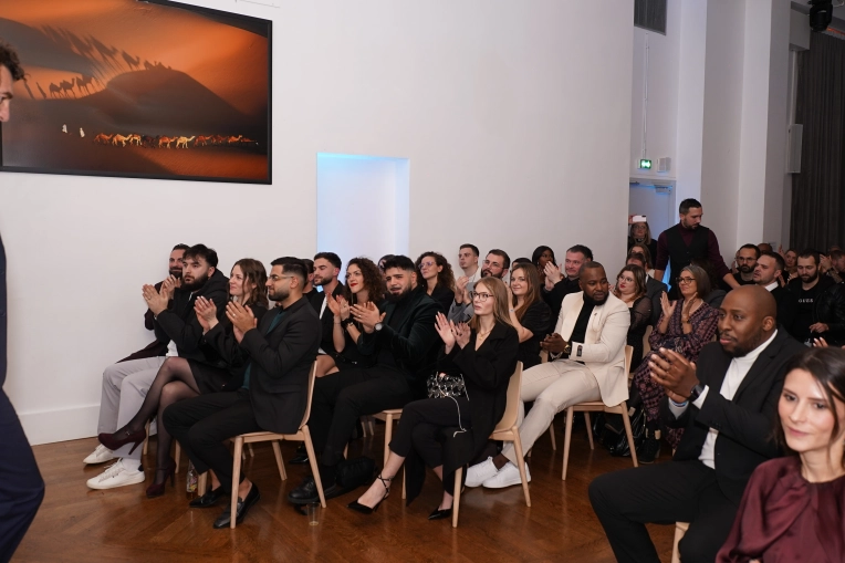 Photography, Photo retouching, Event, Cocktail and corporate events, Traditional