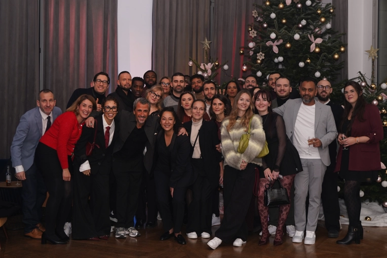 Photography, Photo retouching, Cocktail and corporate events, Traditional