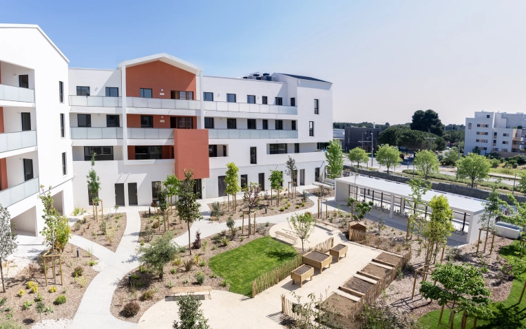 Photography, Photo retouching, Classes, Photography Classes, Real estate & Architectural, Construction Site Monitoring, Interior Design, Airbnb