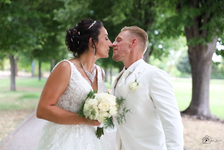 Photography, Photo retouching, Video / Video Editing, Weddings, Artistic, Traditional, Vintage, Lifestyle, Film