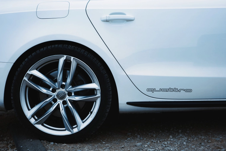 Photographie, Retouche photo, Auto / Moto, Traditionnel