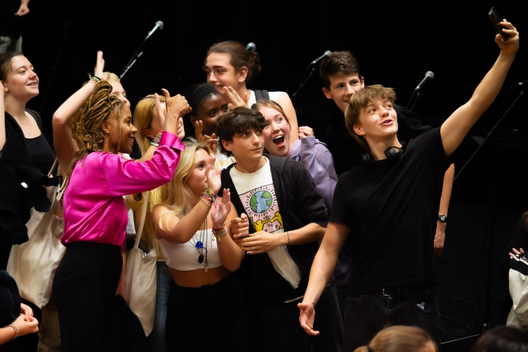 Photographie, Retouche photo, Vidéo et montage, Evènement, Concert/Spectacle, Conférence / Salon, Artistique, Traditionnel, Lifestyle