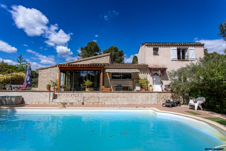 Photography, Photo retouching, Real estate & Architectural, Construction, Construction Site Monitoring, Interior Design, Airbnb