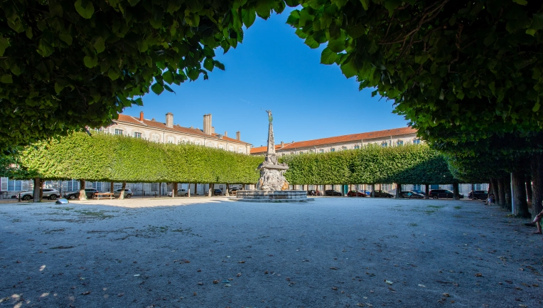 Real estate & Architectural