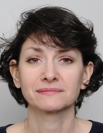 Photo d'identité, Traditionnel