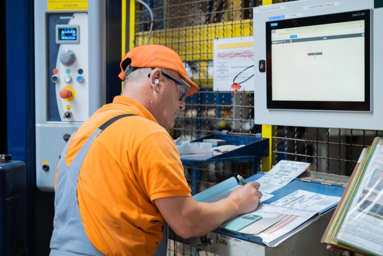 Photographie, Industrielle, Traditionnel