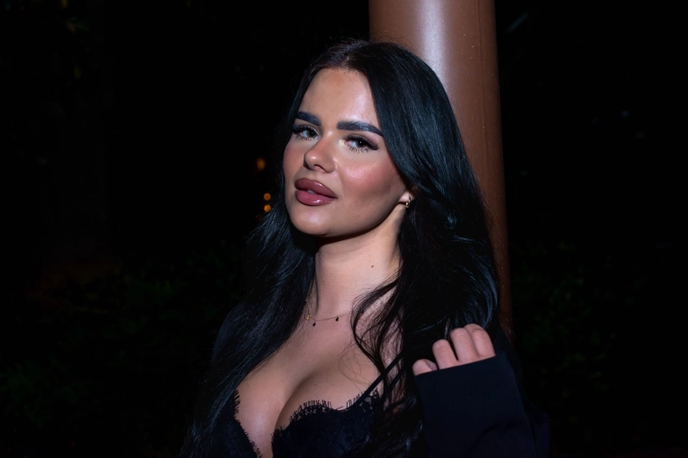 Photography, Photo retouching, Portraits, Event, Birthday, Traditional, Lifestyle