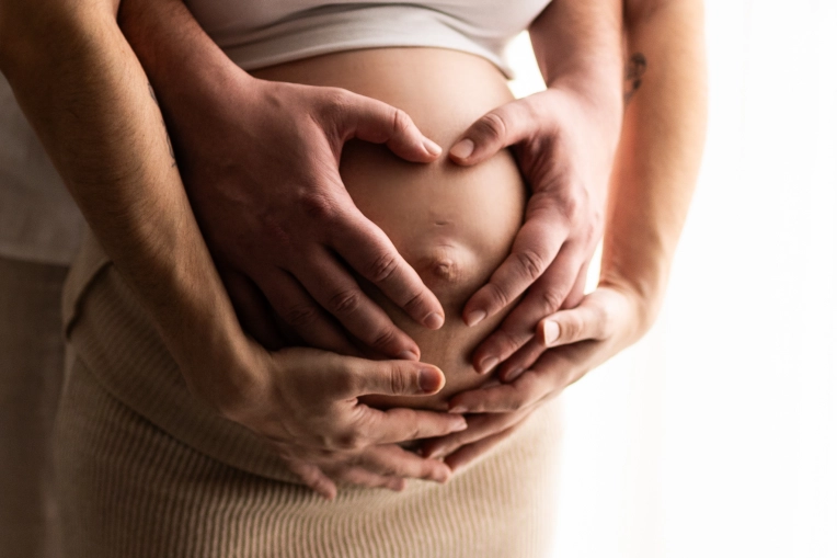 Maternity, Lifestyle