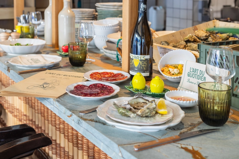 Photographie, Retouche photo, Vidéo et montage, Drone, Culinaire, IA générative, Artistique, Traditionnel, Lifestyle