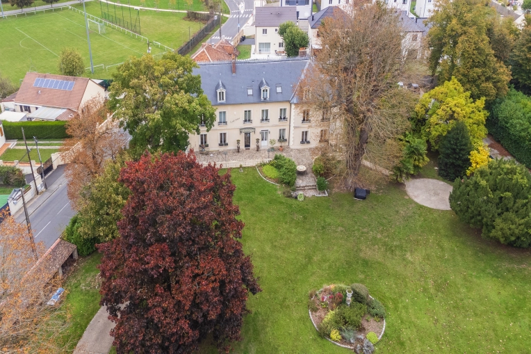 Photographie, Retouche photo, Vidéo et montage, Drone, Vue du ciel, IA générative, Artistique, Traditionnel, Lifestyle