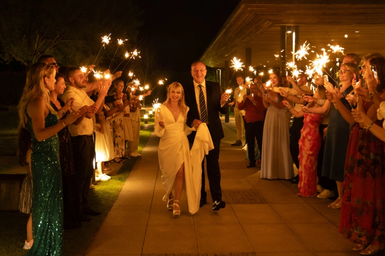 Photography, Photo retouching, Weddings, Traditional