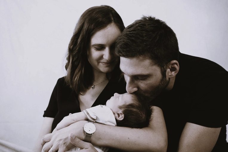 Photographie, Retouche photo, Naissance, Traditionnel