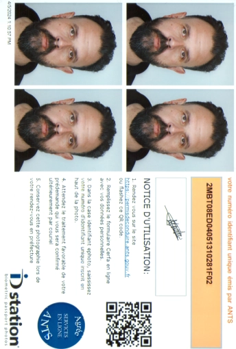 Photographie, Photo d'identité, Traditionnel