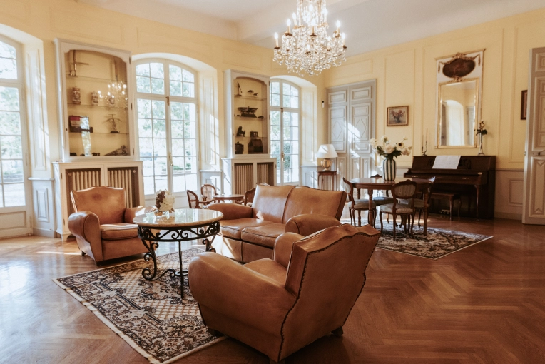 Photography, Video / Video Editing, Drone Photography, Real estate & Architectural, Construction, Construction Site Monitoring, Interior Design, Airbnb, Artistic, Vintage, Lifestyle, Film