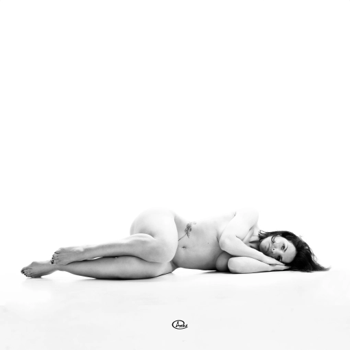 Nu / Artistique