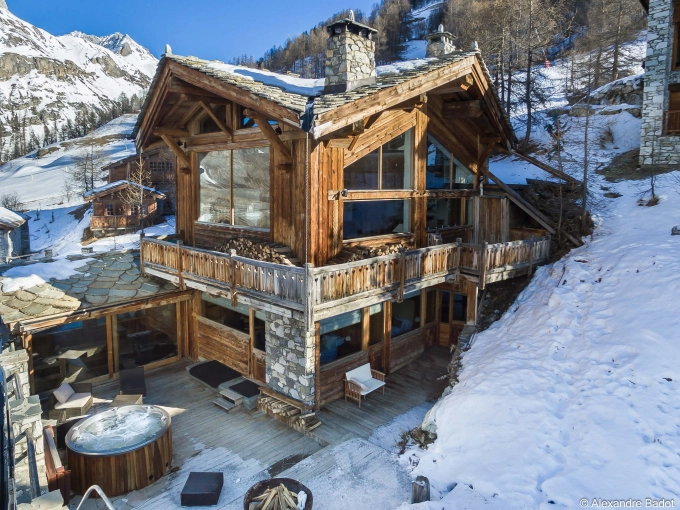 Photography, Photo retouching, Drone Photography, Real estate & Architectural, Construction, Construction Site Monitoring, Artistic, Traditional