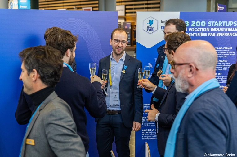 Photography, Photo retouching, Cocktail and corporate events, Artistic, Traditional