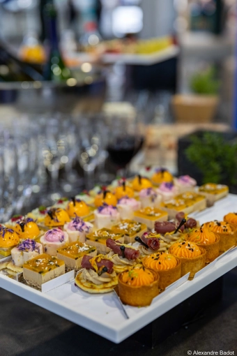 Photography, Photo retouching, Cocktail and corporate events, Artistic, Traditional