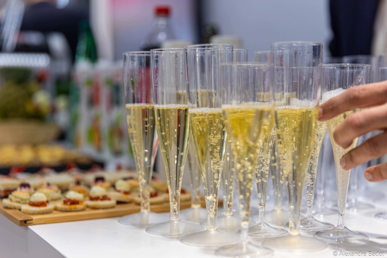 Photography, Photo retouching, Cocktail and corporate events, Artistic, Traditional