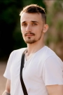 alt=